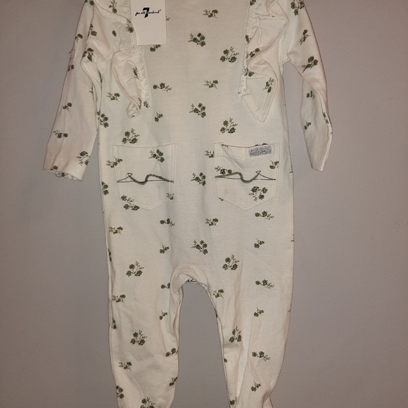🆕️ 7 For All Mankind Baby Girls Ivory Floral Footed Sleeper Set / 3-6 Months - Picture 2 of 7